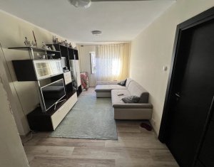 Appartement 4 chambres à vendre dans Cluj-napoca, zone Zorilor