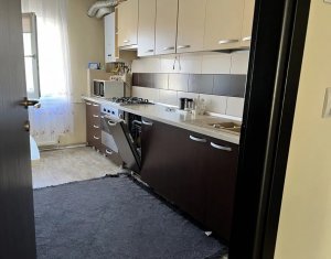 Appartement 4 chambres à vendre dans Cluj-napoca, zone Zorilor