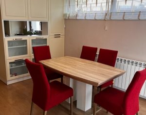 Appartement 3 chambres à vendre dans Cluj-napoca, zone Manastur