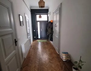 Appartement 3 chambres à vendre dans Cluj-napoca, zone Gara