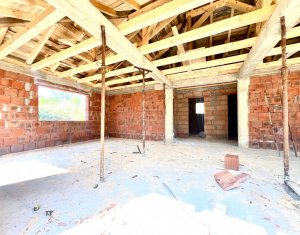 Ház 3 szobák eladó on Aiton, Zóna Centru