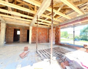 Ház 3 szobák eladó on Aiton, Zóna Centru