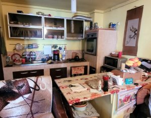 Apartment 2 rooms for sale in Floresti