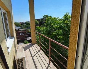 Maison 8 chambres à louer dans Cluj-napoca, zone Intre Lacuri