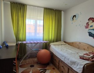 Appartement 3 chambres à vendre dans Floresti