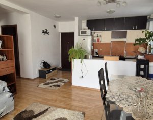 Appartement 3 chambres à vendre dans Floresti