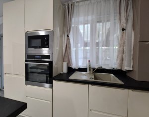 Appartement 4 chambres à vendre dans Cluj-napoca, zone Europa