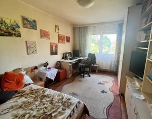 Appartement 3 chambres à vendre dans Cluj-napoca, zone Manastur