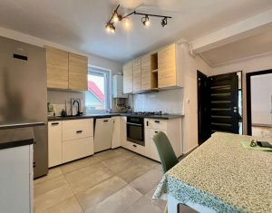 Appartement 3 chambres à vendre dans Floresti