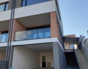 Maison 4 chambres à vendre dans Cluj-napoca, zone Iris