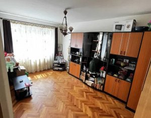 Appartement 4 chambres à vendre dans Cluj-napoca, zone Manastur