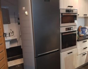 Maison 4 chambres à vendre dans Cluj-napoca, zone Dambul Rotund