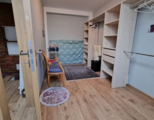 Maison 4 chambres à vendre dans Cluj-napoca, zone Dambul Rotund