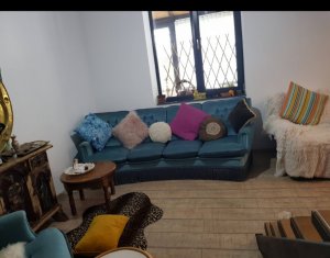 Maison 4 chambres à vendre dans Cluj-napoca, zone Dambul Rotund