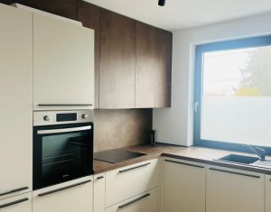 Maison 4 chambres à vendre dans Cluj-napoca, zone Buna Ziua