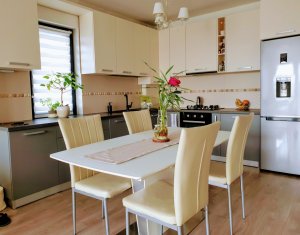 Appartement 3 chambres à vendre dans Floresti