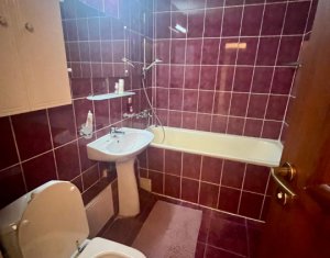 Appartement 3 chambres à vendre dans Cluj-napoca, zone Marasti