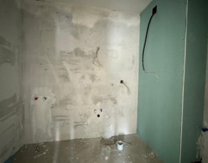 Appartement 3 chambres à vendre dans Floresti