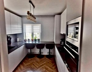 Appartement 3 chambres à vendre dans Cluj-napoca, zone Marasti