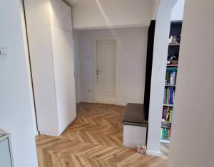 Appartement 3 chambres à vendre dans Cluj-napoca, zone Marasti