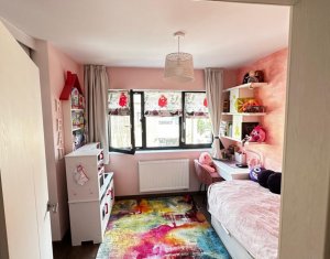 Appartement 3 chambres à vendre dans Cluj-napoca, zone Buna Ziua