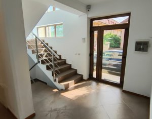 Maison 6 chambres à louer dans Cluj-napoca, zone Buna Ziua