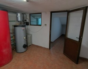 Maison 6 chambres à louer dans Cluj-napoca, zone Buna Ziua