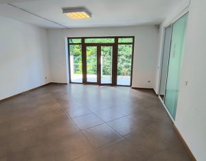 , 175m2 dans Cluj-napoca, zone Buna Ziua