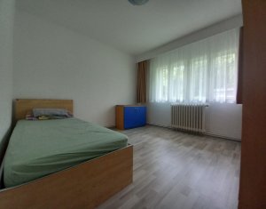 Appartement 3 chambres à louer dans Cluj-napoca, zone Manastur