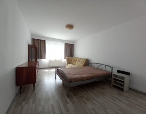 Appartement 3 chambres à louer dans Cluj-napoca, zone Manastur
