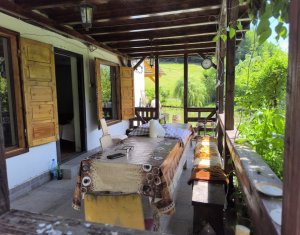 Casa de vacanta, cu lac, 5640 mp teren, Huta, com. Chiuiesti, jud. Cluj