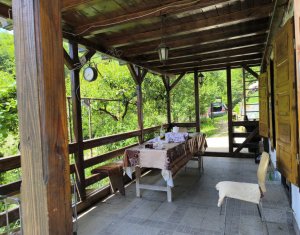 Casa de vacanta, cu lac, 5640 mp teren, Huta, com. Chiuiesti, jud. Cluj