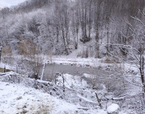 Casa de vacanta, cu lac, 5640 mp teren, Huta, com. Chiuiesti, jud. Cluj