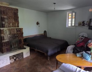 Casa de vacanta, cu lac, 5640 mp teren, Huta, com. Chiuiesti, jud. Cluj