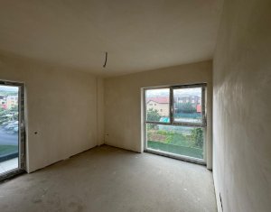 Appartement 3 chambres à vendre dans Floresti