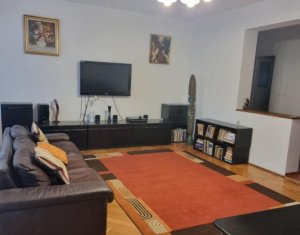 , 90m2 dans Cluj-napoca, zone Plopilor