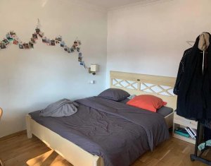 , 75m2 dans Cluj-napoca, zone Plopilor