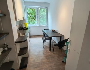 Appartement 3 chambres à louer dans Cluj-napoca, zone Centru
