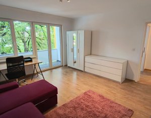 Appartement 3 chambres à louer dans Cluj-napoca, zone Centru