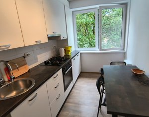 Appartement 3 chambres à louer dans Cluj-napoca, zone Centru