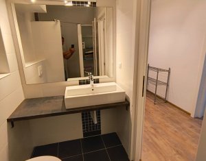 Appartement 3 chambres à louer dans Cluj-napoca, zone Centru