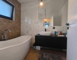 Maison 4 chambres à vendre dans Cluj-napoca, zone Iris