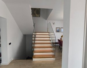 Maison 4 chambres à vendre dans Cluj-napoca, zone Iris