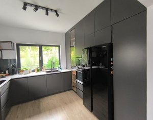 Maison 4 chambres à vendre dans Cluj-napoca, zone Iris