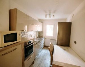 Appartement 3 chambres à louer dans Cluj-napoca, zone Manastur