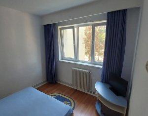 Appartement 3 chambres à louer dans Cluj-napoca, zone Manastur