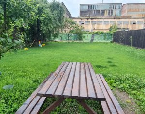 Casa  3 camere zona Sanex 