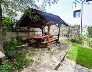 Maison 4 chambres à vendre dans Cluj-napoca, zone Manastur