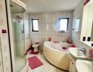 Maison 4 chambres à vendre dans Cluj-napoca, zone Manastur