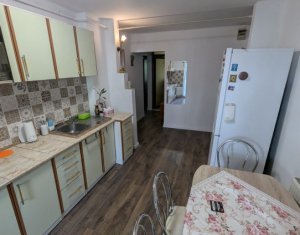 Appartement 3 chambres à louer dans Cluj-napoca, zone Intre Lacuri
